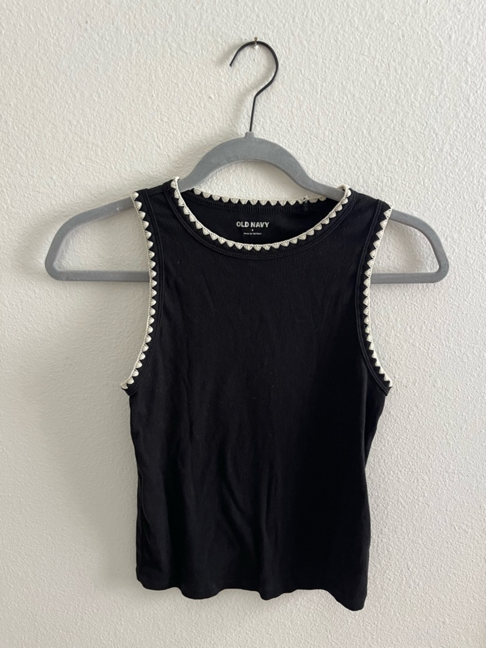 Old Navy Black Tank with White Scallop Trim